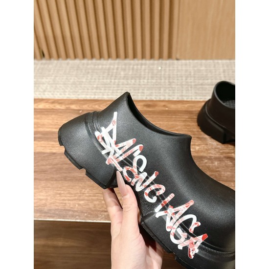  Balenciaga Slippers