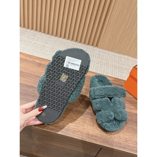 Hermes Slippers