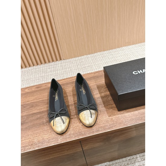 CHANEL Ballerinas
