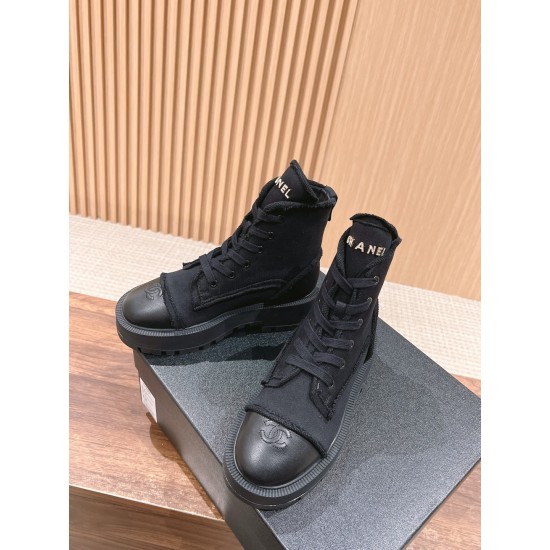 CHANEL Boots