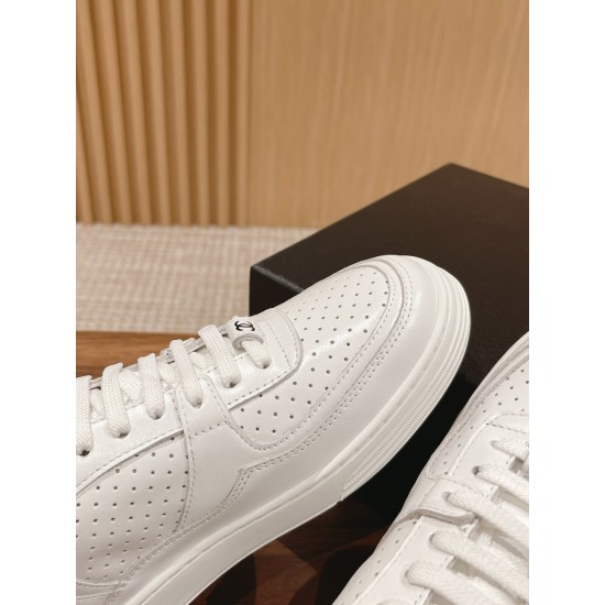 CHANEL Sneakers