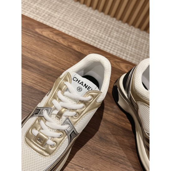 CHANEL Sneakers