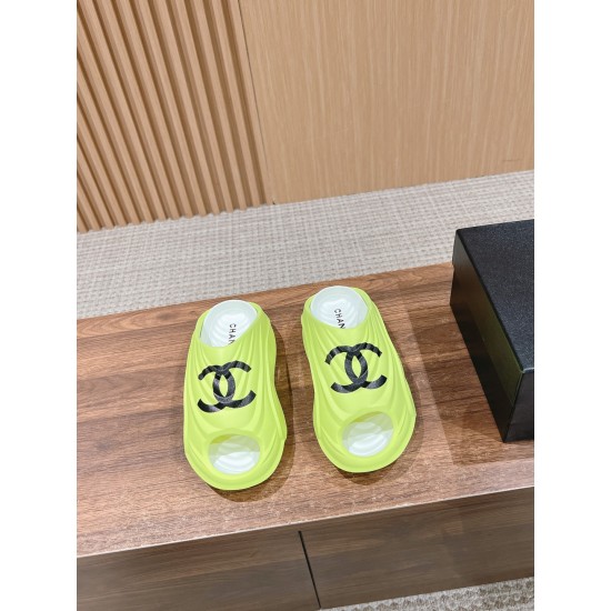 CHANEL Slippers