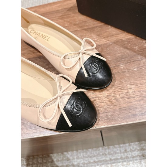 CHANEL Ballerinas