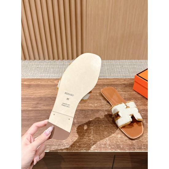 Hermes Slippers