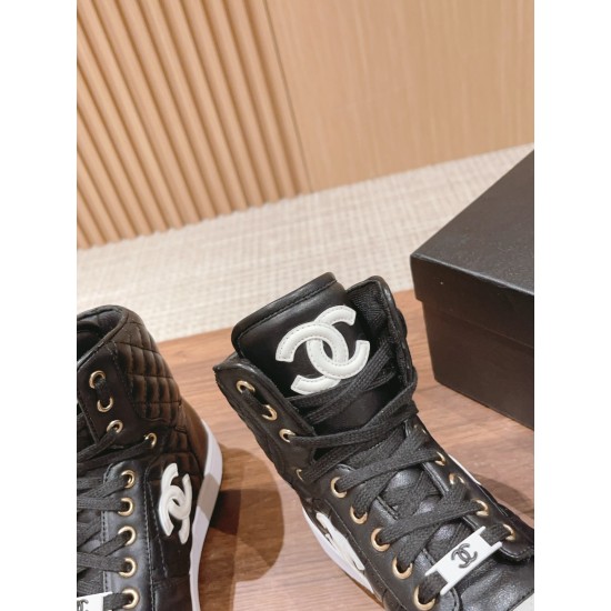 CHANEL Boots