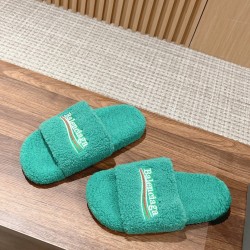  Balenciaga Slippers