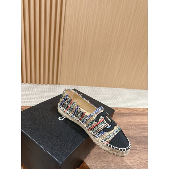 CHANEL Espadrilles