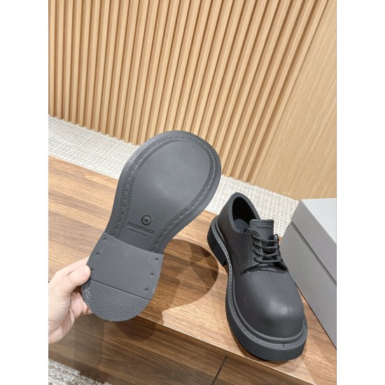 Balenciaga Sneakers