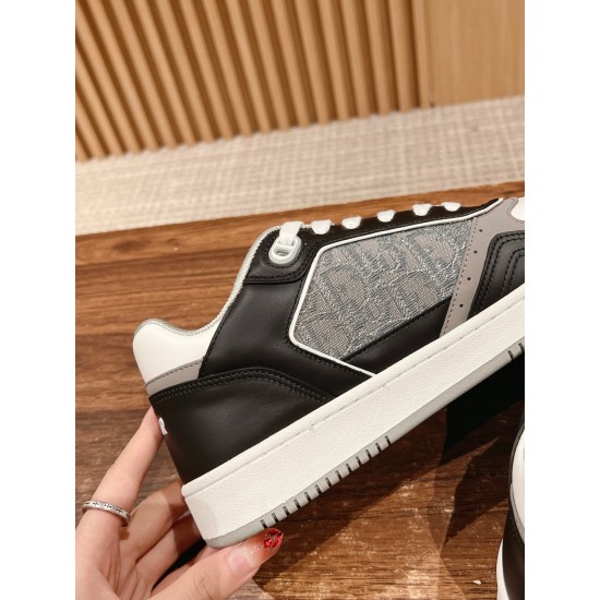 Dior Sneakers