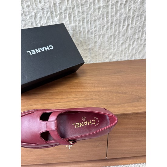 CHANEL Loafers