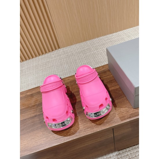  Balenciaga Slippers