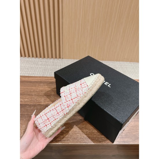 CHANEL Espadrilles