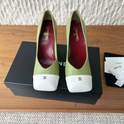 CHANEL Pumps and Slingbacks