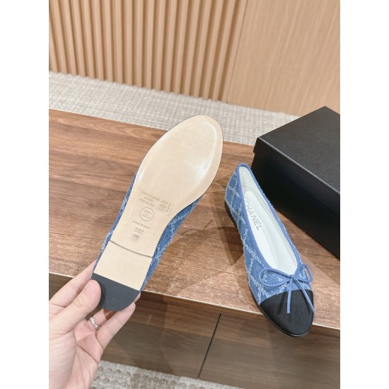 CHANEL Ballerinas