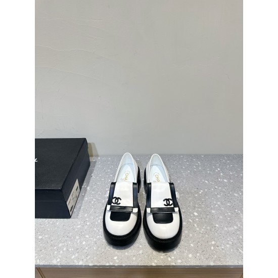 CHANEL Loafers