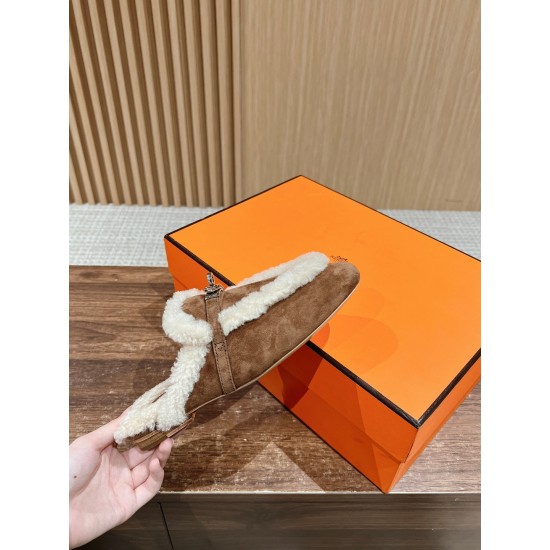 Hermes Iota mule