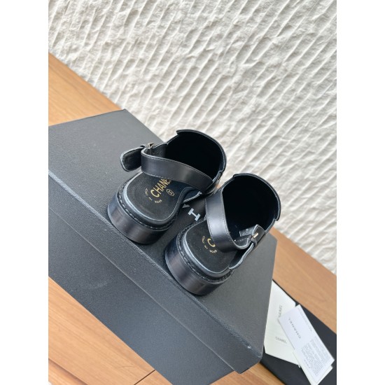 CHANEL Loafers