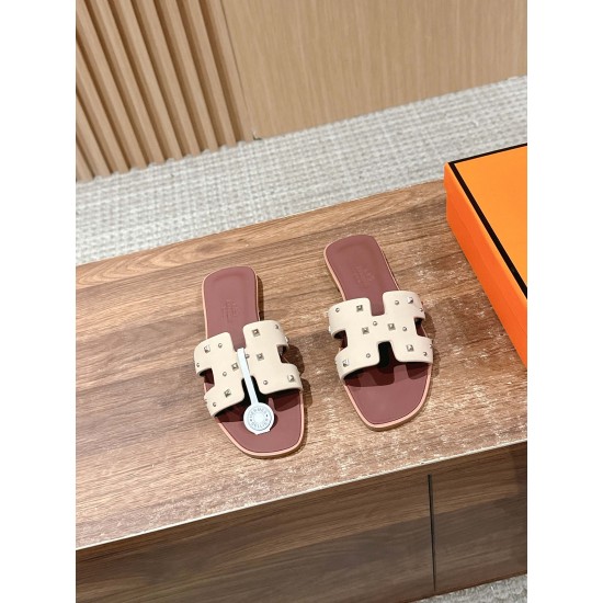 Hermes Slippers