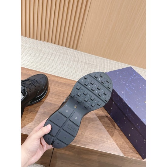 Gucci Sneakers