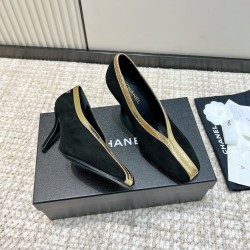 CHANEL Pumps and Slingbacks