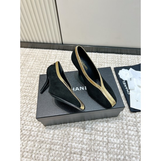 CHANEL Pumps and Slingbacks