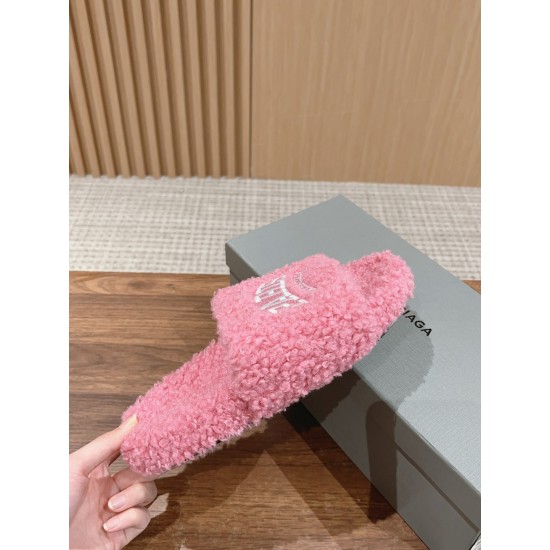  Balenciaga Slippers