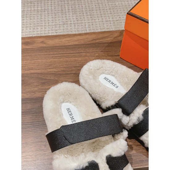 Hermes Slippers