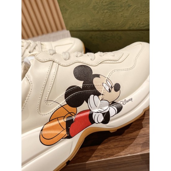 Gucci Sneakers
