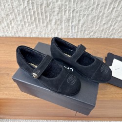 CHANEL Loafers