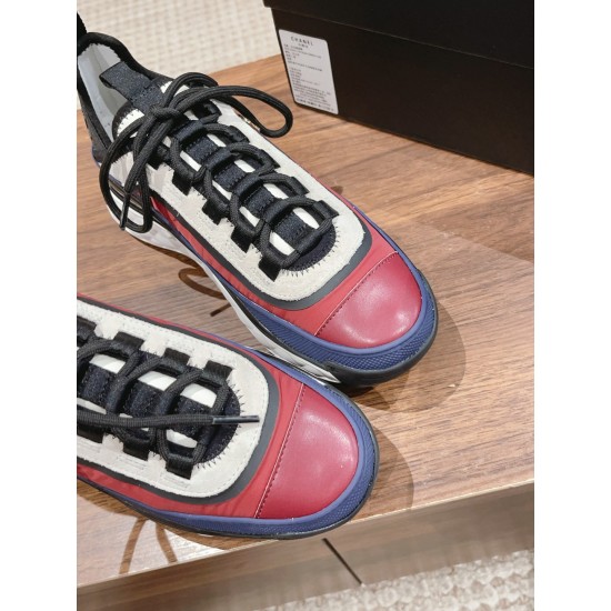 CHANEL Sneakers