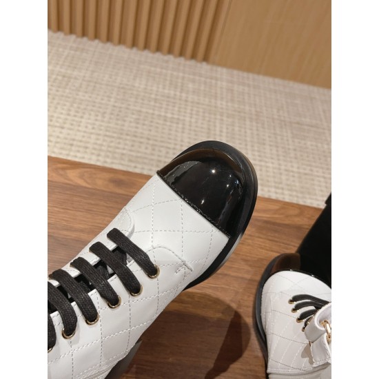 CHANEL Boots