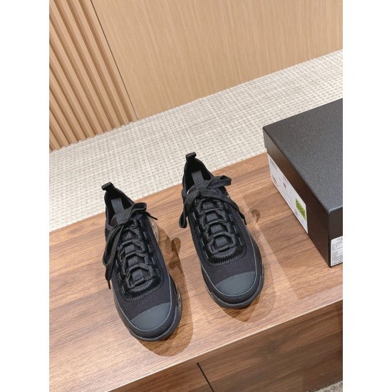 CHANEL Sneakers