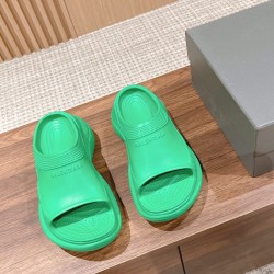  Balenciaga Slippers
