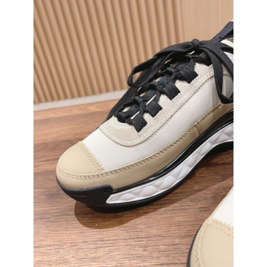 CHANEL Sneakers