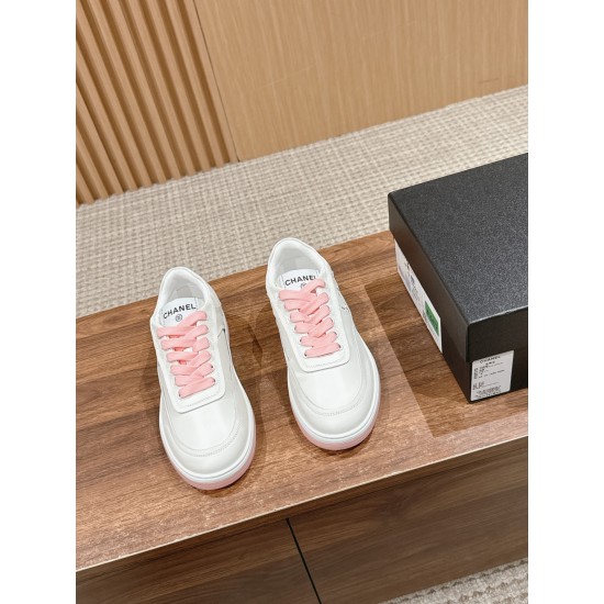 CHANEL Sneakers