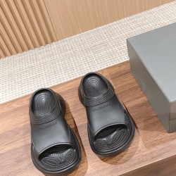  Balenciaga Slippers