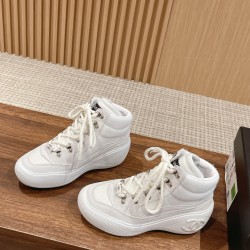 CHANEL Sneakers