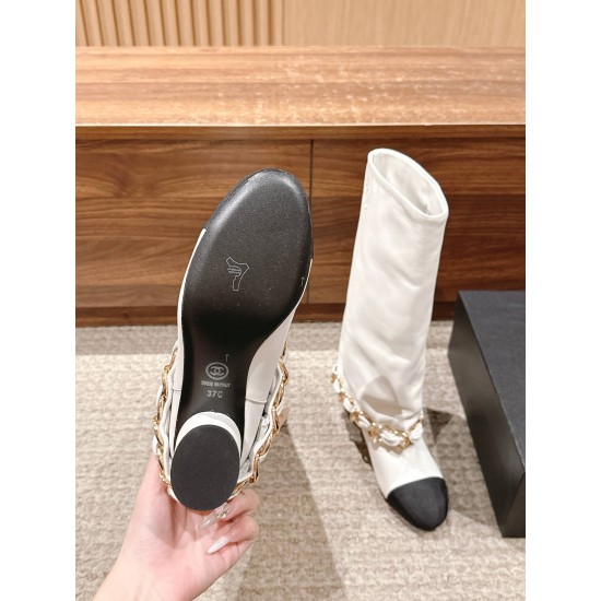 CHANEL Boots