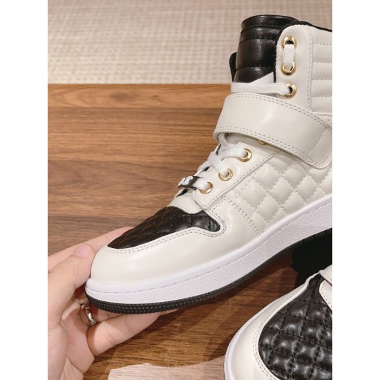 CHANEL Boots