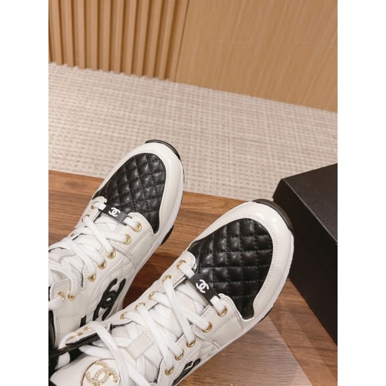 CHANEL Boots