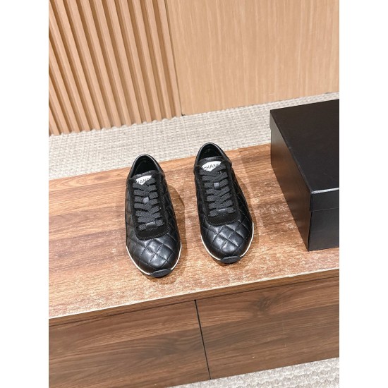 CHANEL Sneakers