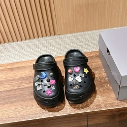  Balenciaga Slippers