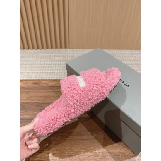  Balenciaga Slippers