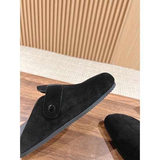  Balenciaga Slippers