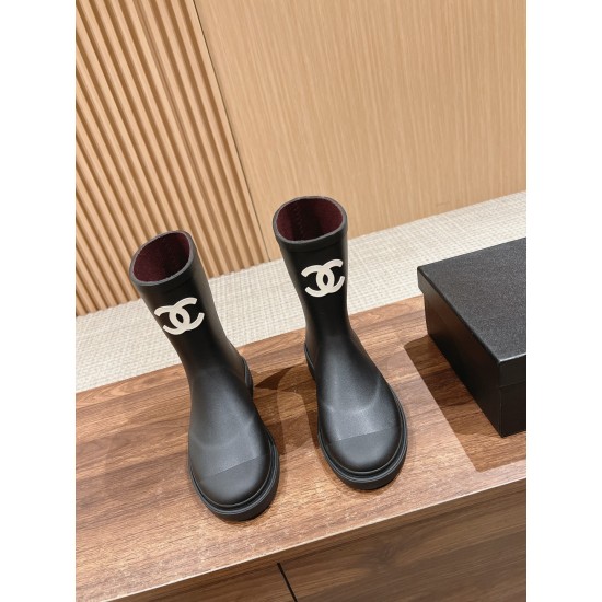 CHANEL Boots
