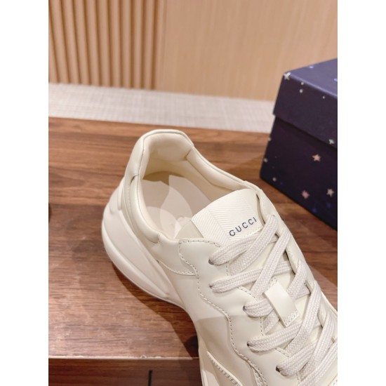 Gucci Sneakers
