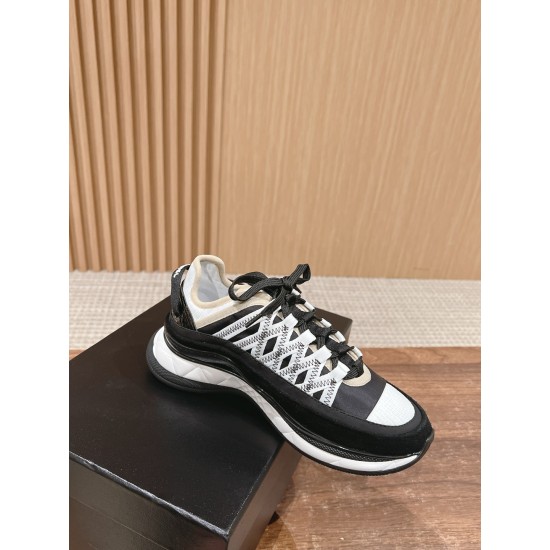 CHANEL Sneakers