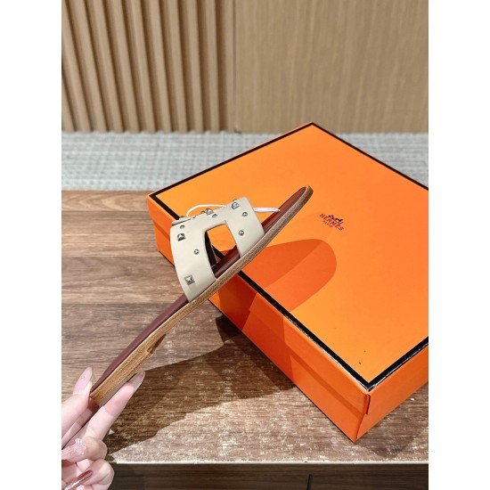Hermes Slippers