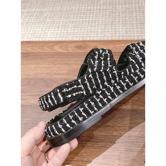 CHANEL Sandals